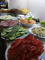 Liva Hotel