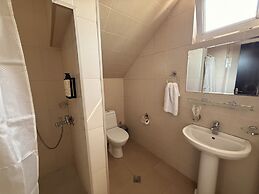 Liva Hotel