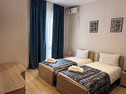 Liva Hotel
