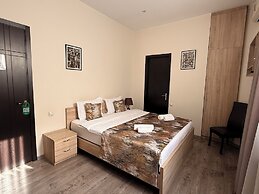 Liva Hotel