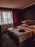 Hotel 108