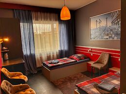 Hotel 108