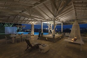 Luxury Villa Piedra