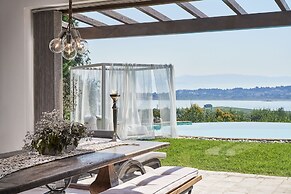 Luxury Villa Piedra