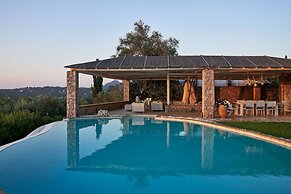 Luxury Villa Piedra