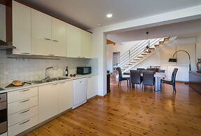 Nina Residence