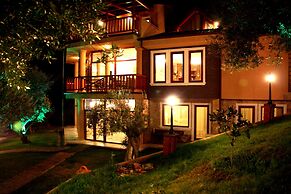 Aeneas Hotel