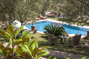 Aeneas Hotel