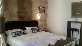 Malka Hotel
