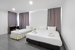 Pula Silom