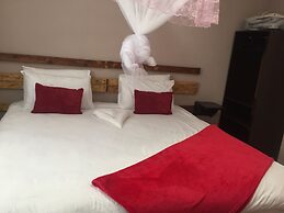 Chiloto Guest House