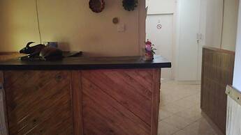 Chiloto Guest House