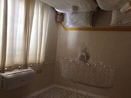 Chiloto Guest House