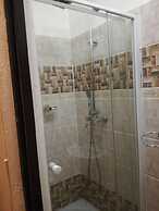 Chiloto Guest House