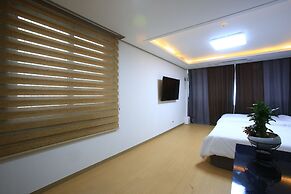 Line Hotel
