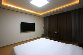 Line Hotel