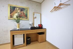 Line Hotel
