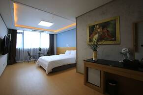Line Hotel