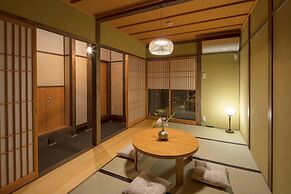 Yoshimigura
