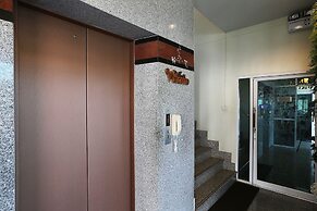 V Place Residence
