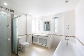 V Place Residence