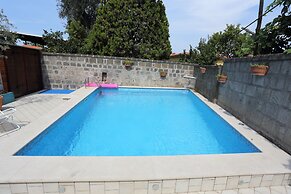 Ambrosio Relais