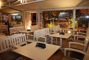 Hotel Mano
