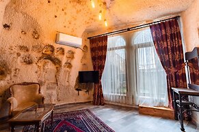 Amber Cave Suites