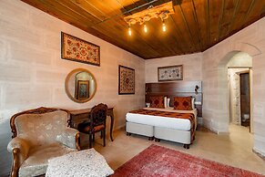 Amber Cave Suites