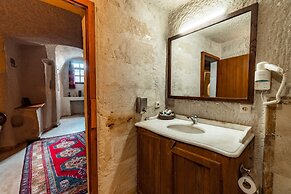 Amber Cave Suites