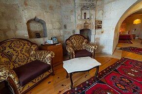 Amber Cave Suites