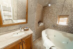 Amber Cave Suites