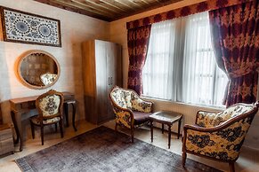Amber Cave Suites
