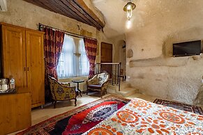 Amber Cave Suites