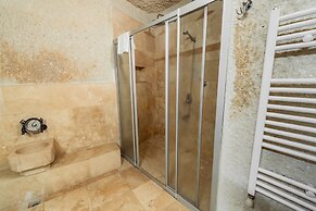 Amber Cave Suites