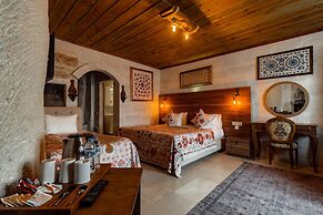 Amber Cave Suites