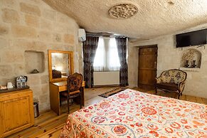 Amber Cave Suites