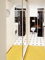 Gold Apartments