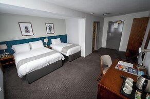 Caledonian Hotel By Greene King Inns