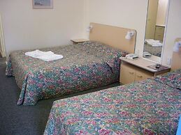 Mid Coast Motor Inn