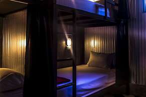 Phanganist Hostel