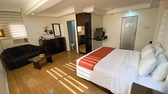 Queen Margarette Hotel - Downtown
