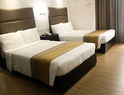 Queen Margarette Hotel - Downtown