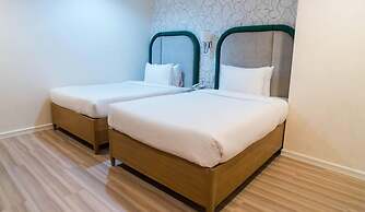 Queen Margarette Hotel - Downtown