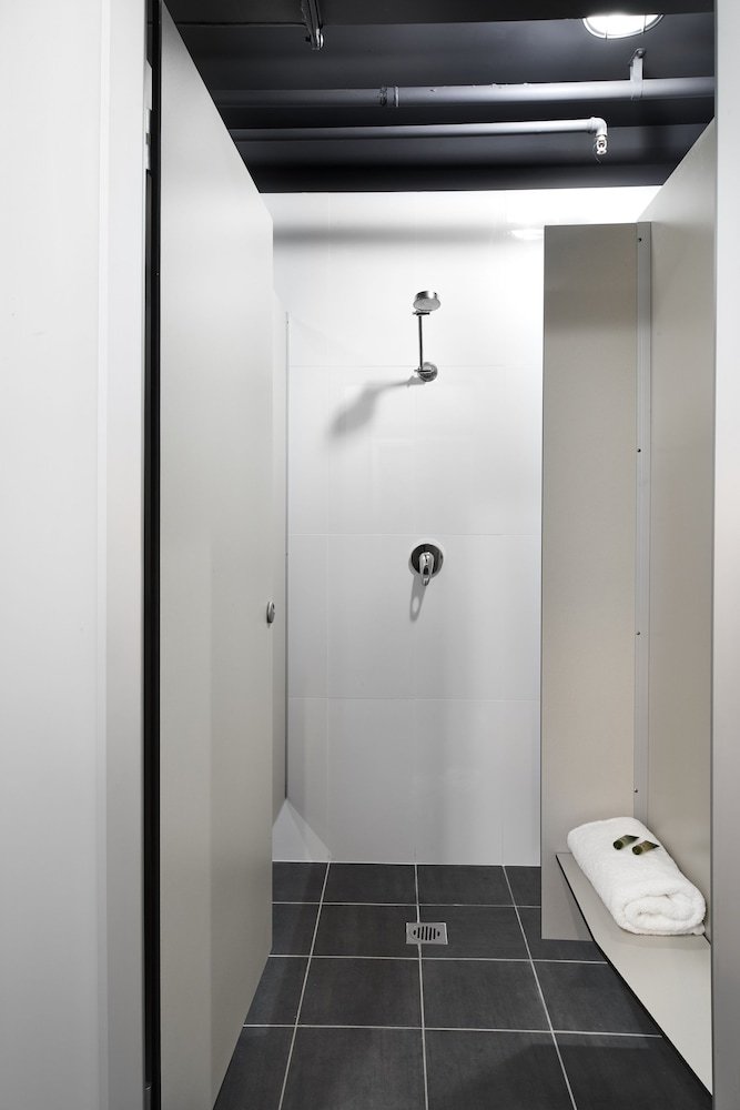 The Pod Sydney - Hostel