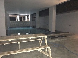 Amazing Alexandra Apartment