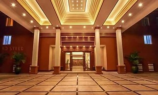 Golden Hotel