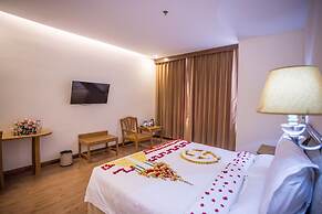 Golden Hotel