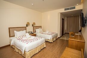 Golden Hotel