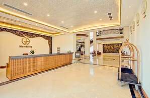 Golden Hotel